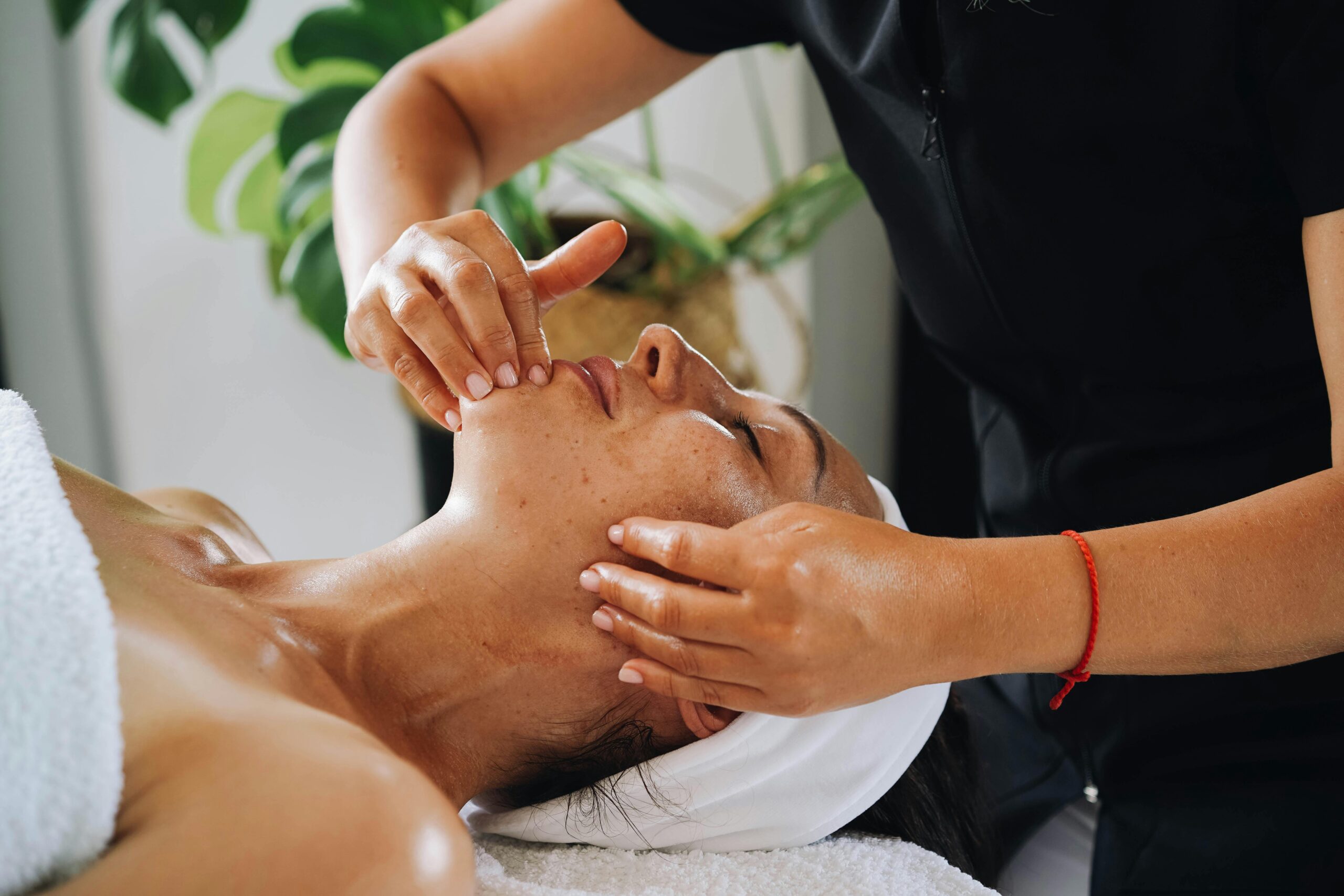 Massage Kobido visage à Libourne Massage du visage Kobido à Libourne – Rituel japonais de beauté